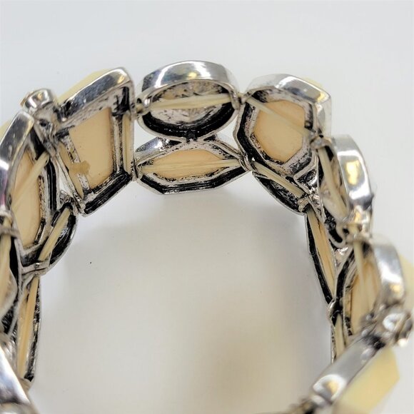 Cream Faceted Jewel Stone Stretch Bracelet - Picture 4 of 6